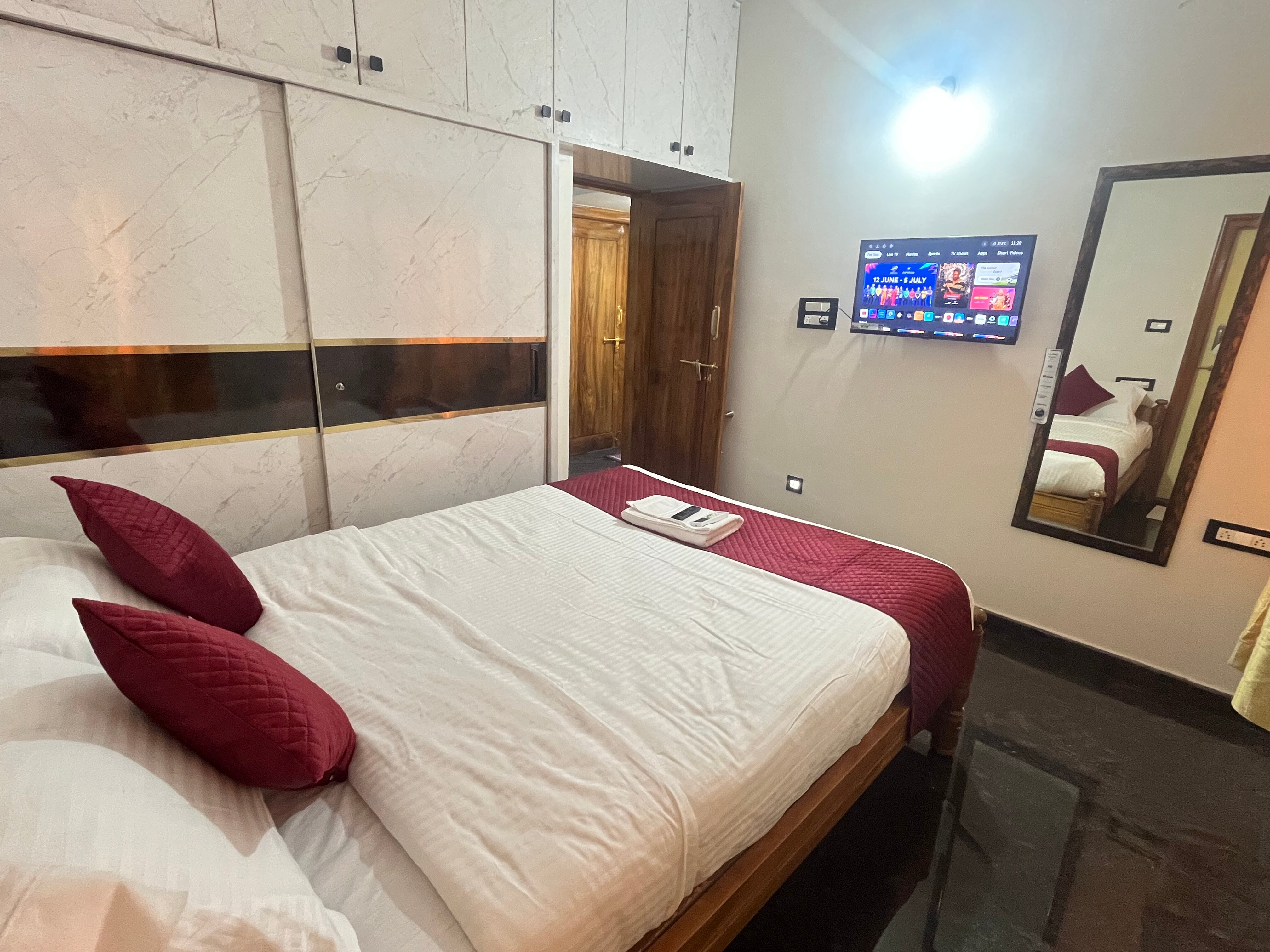 LIONHEART HOMESTAY - Tap to explore photos