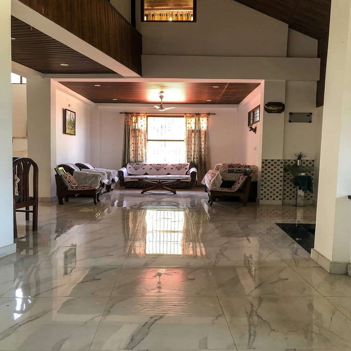 Gunsa Kailer - Tap to explore photos