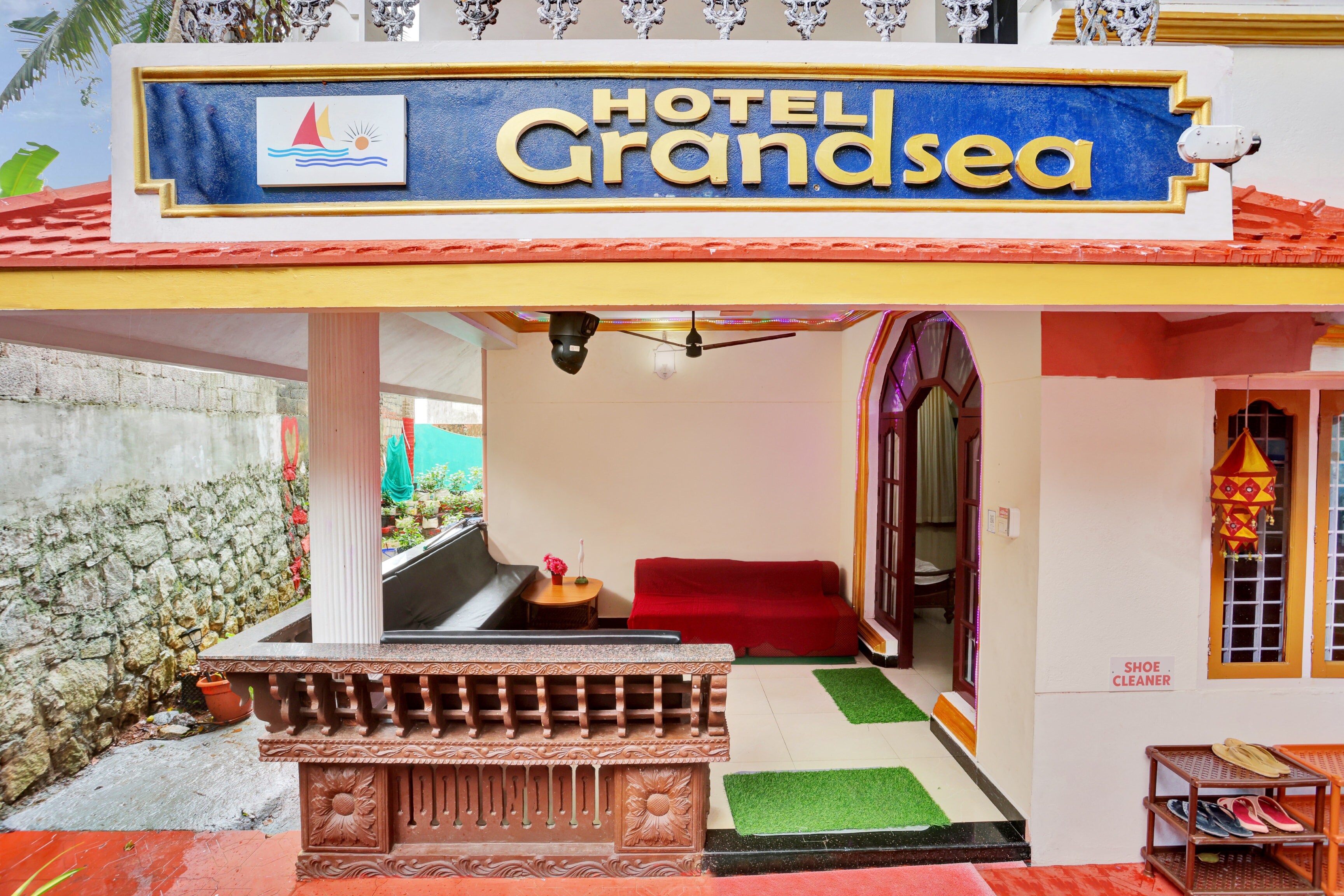 Hotel O Grand Sea - Tap to explore photos