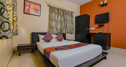 FabHotel New Kolkata Residency Inn - Nr. Axis Mall Room Type - Deluxe Room
