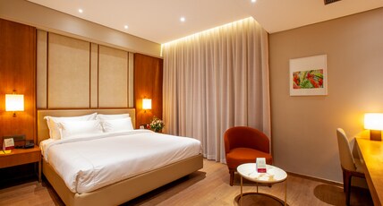 Purple Elephant Luxury Hotel Room Type - Premium Room