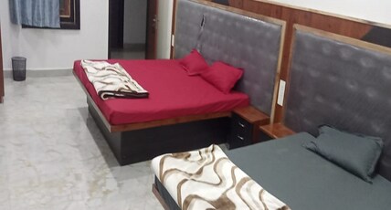 Vaibhav Hotel Room Type - Family Room non AC