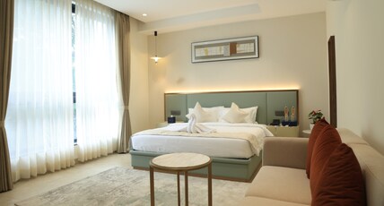 Quad Hotels  Room Type - Q Premium