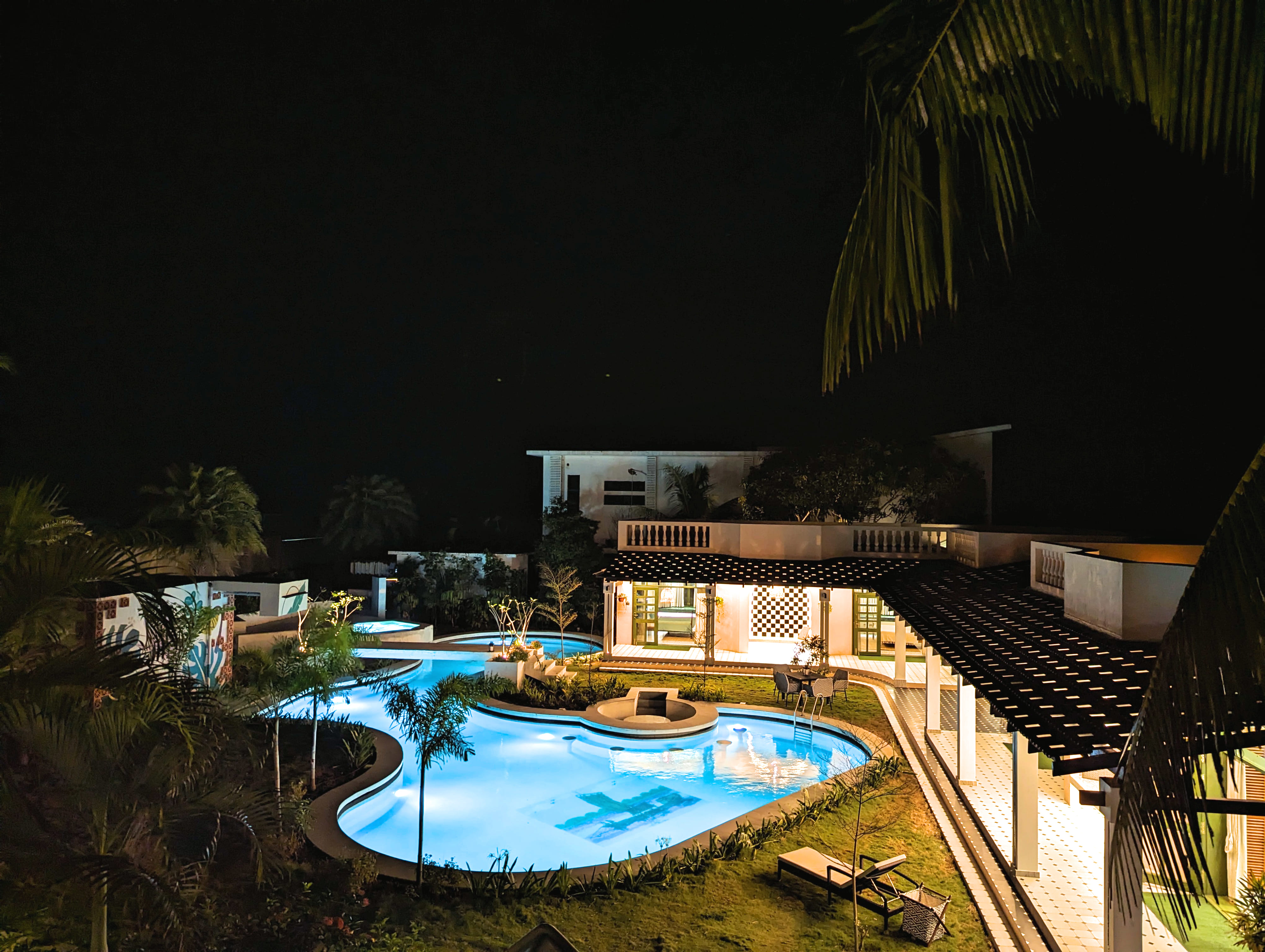 Isles - A LuxUnlock Private Retreat - Tap to explore photos
