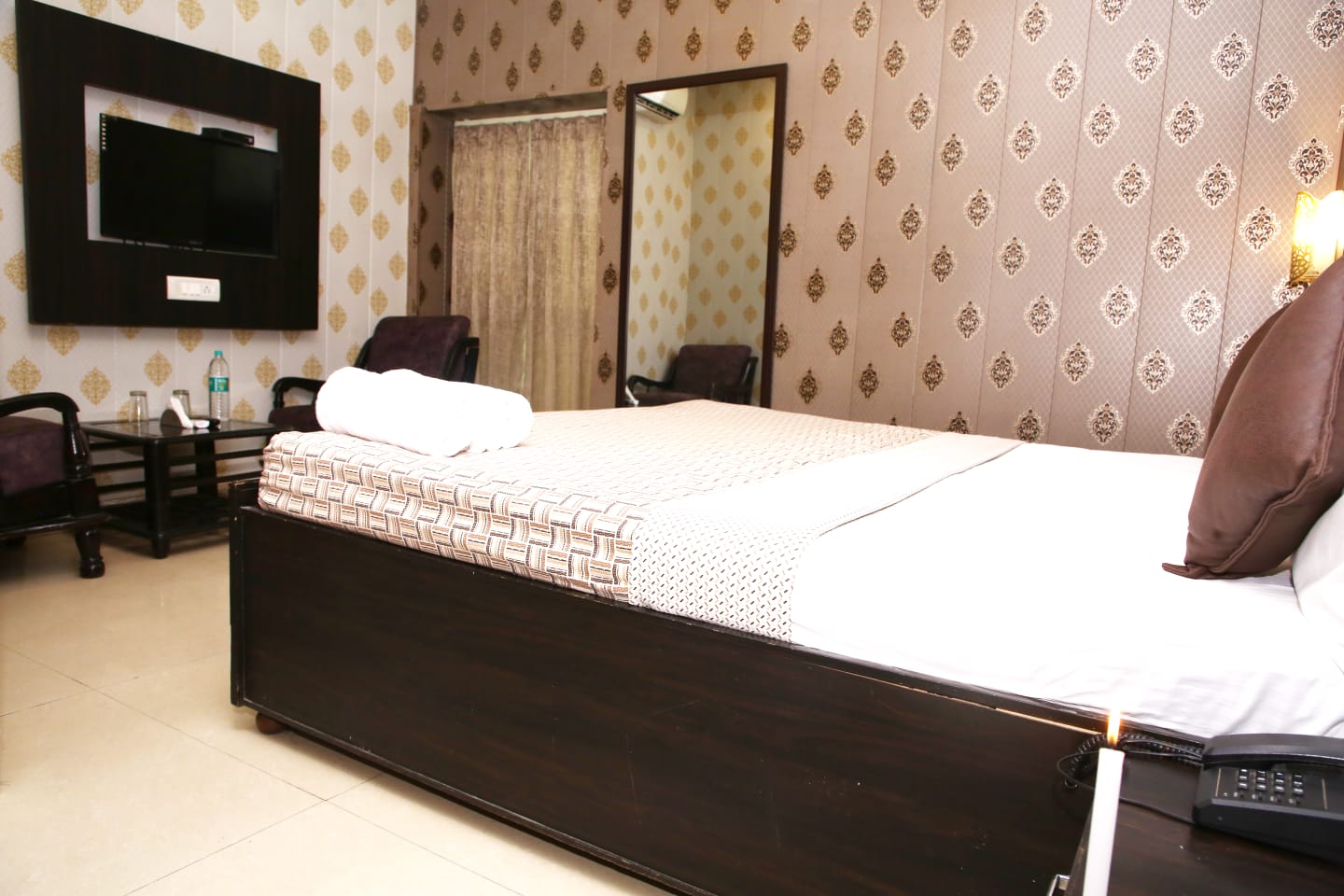 HOTEL CHANDIGARH INN - Tap to explore photos
