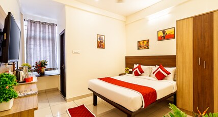 Octave Vels Grand Hotel Room Type - Deluxe Double Non AC room