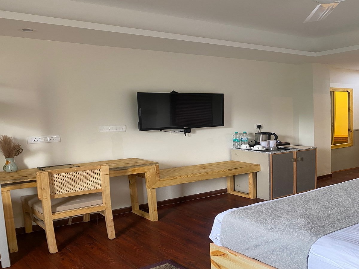 Hotel Yarab Tso - Tap to explore photos