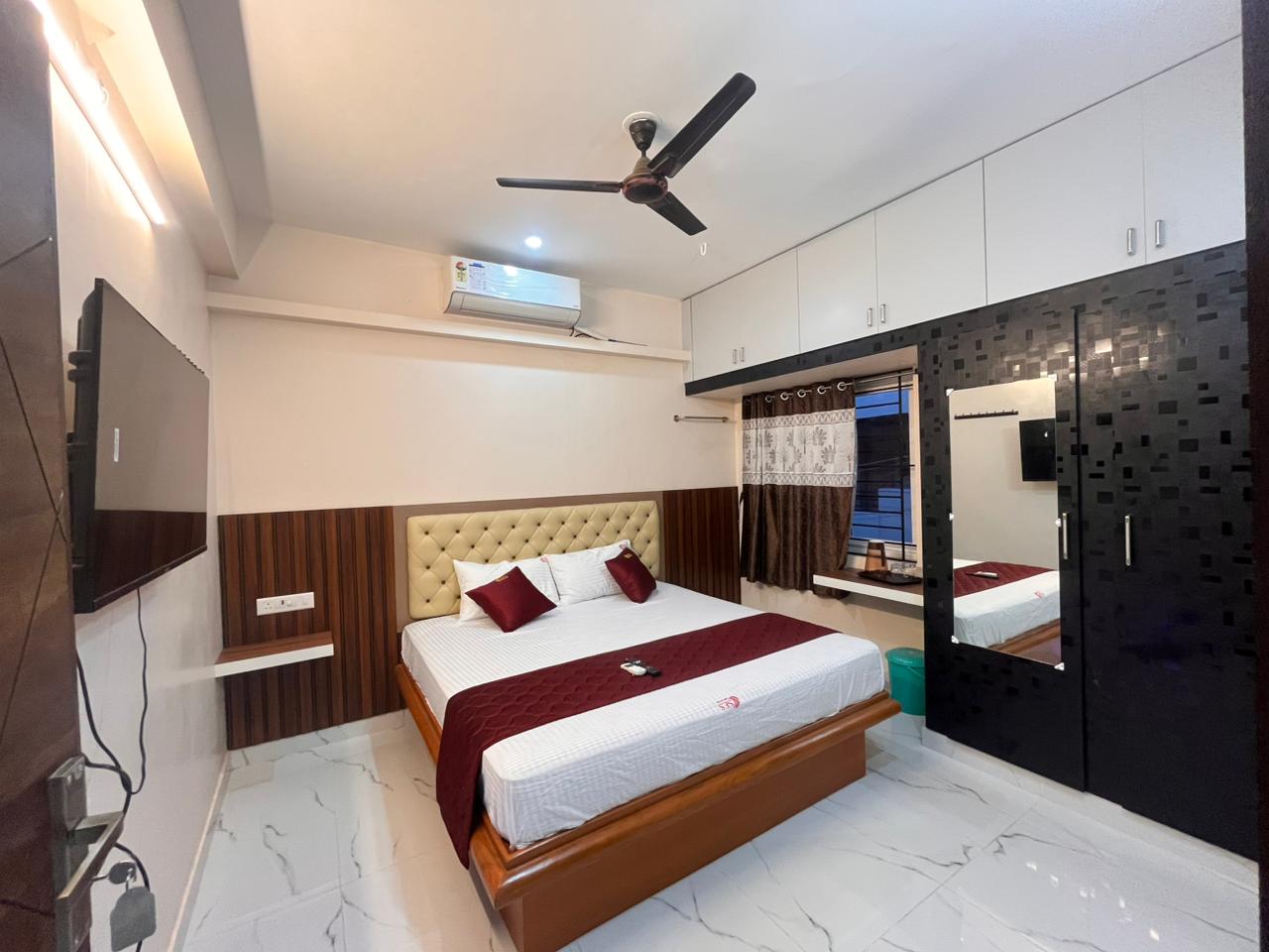 SES Naga Inn, Tirunelveli, Tirunelveli - Tap to explore photos