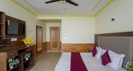 Hotel Sumeera Inn Manali Room Type - Deluxe Room