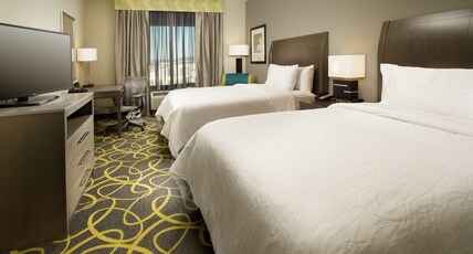 Hilton Garden Inn College Station Hotel Room Type - 2 QN HEARING ACCESSIBLE