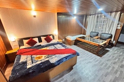 P SQUARE HOTEL (CAFE RESTRO & STAY)