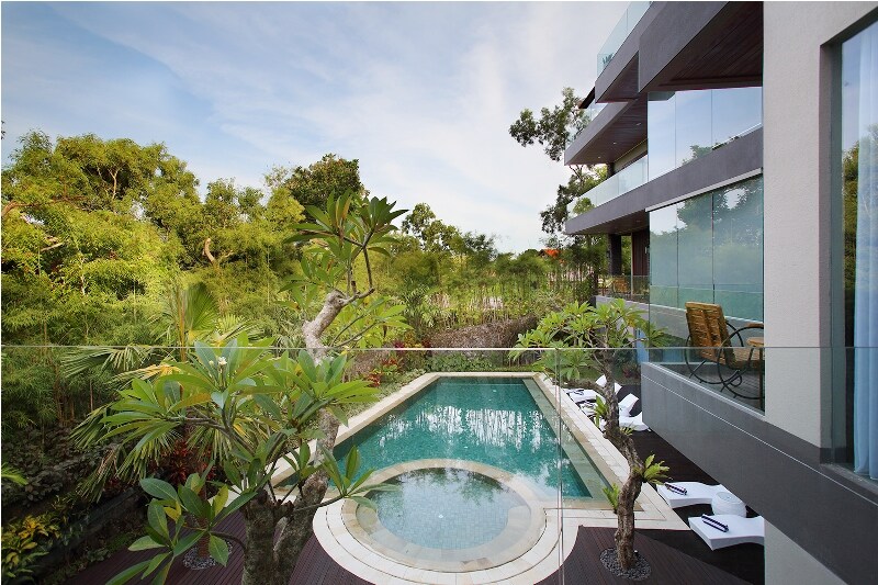 Del Cielo Villa Jimbaran By Inap Hospitality - Tap to explore photos
