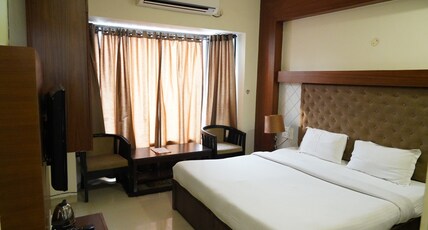 Hotel Mohan Continental Room Type - Executive Room (City or No View)