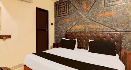 Hotel O Sr Grand Room Type - Classic
