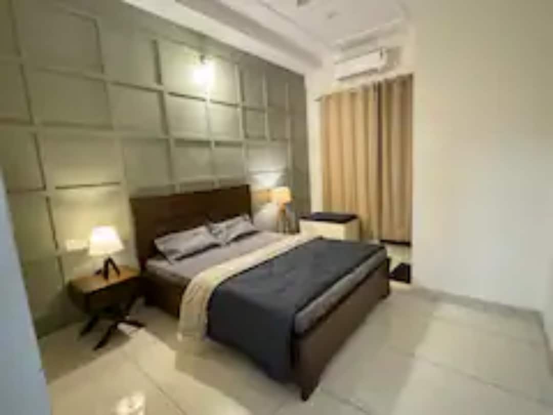Urban Retreat 3BHK Home Sector 69 - Tap to explore photos