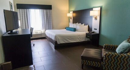 Best Western Mayport Inn & Suites Room Type - 1 King Bed, Non-Smoking, Refrigerator, Microwave, Full Breakfast