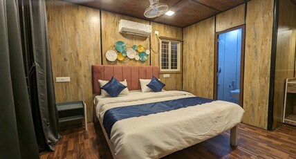 Hotel NIVANTA Lakeview Retreat Room Type - Deluxe Hotel NIVANTA Lakeview Retreat Room Type - Deluxe