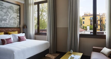 Hotel Indigo VENICE - SANT'ELENA, an IHG hotel Room Type - 1 King Bed Suite Garden View