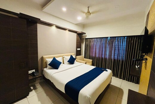 Hotel Sandalwood Inn