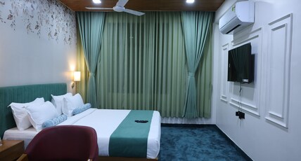 HOTEL LOTUS Room Type - Suite Room