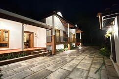 Theeram - Luxury 3BHK Private Pool Villa