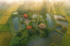 The Hamlet Farmstead Resort