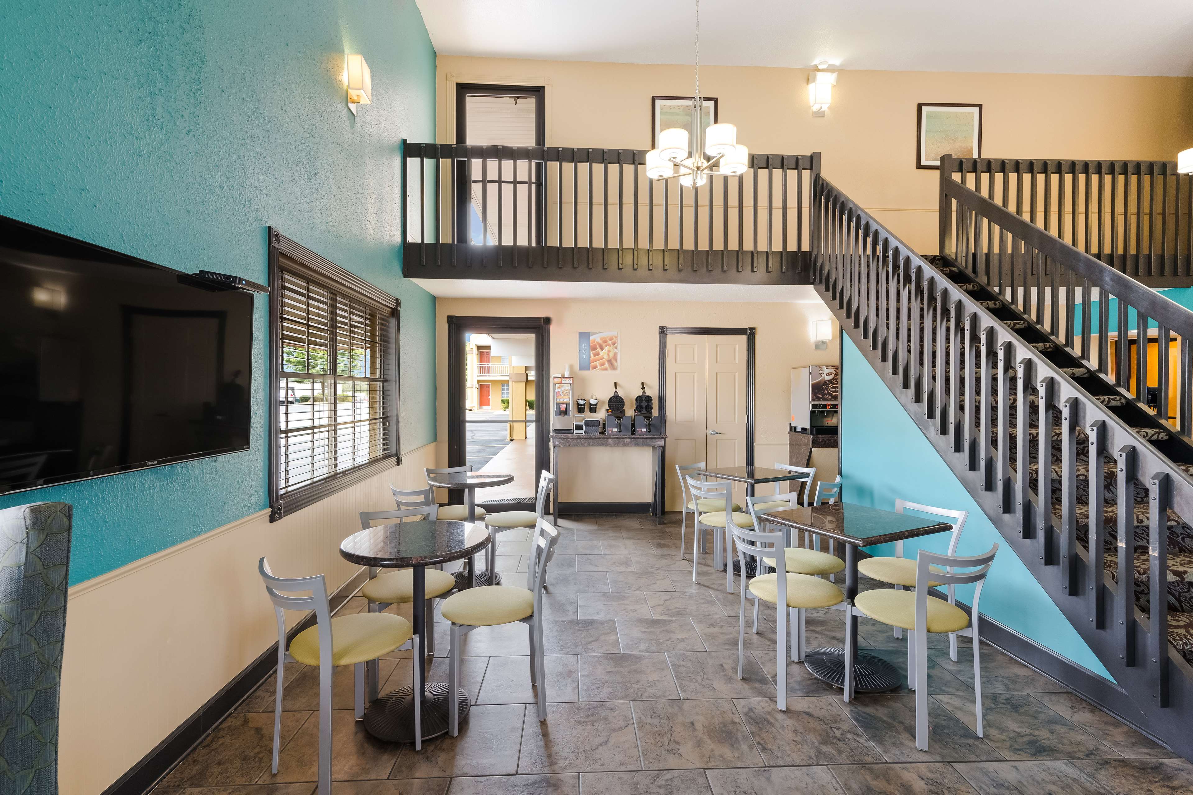 Best Western Conway - Tap to explore photos
