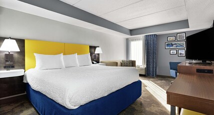 Hampton Inn Amelia Island Room Type - 1 KING SFBD HEARING ACC NS