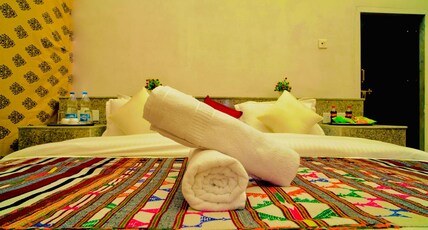 Desert Gold Resorts Room Type - Deluxe Swiss Tent