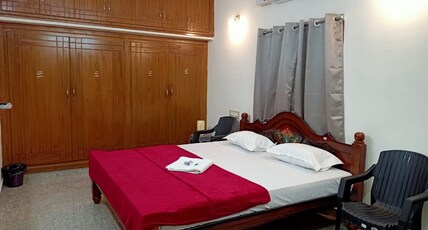 Guhan Residency Room Type - Deluxe Room