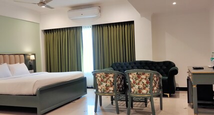 Hotel Elegance Karukutty Angamaly Room Type - Luxury Deluxe AC