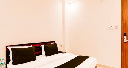 POP 84752C The Yug Residency Room Type - Super Deluxe Room