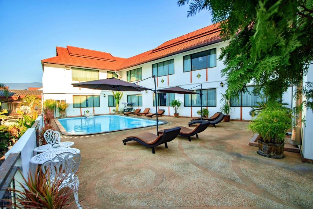 Eurana Boutique Hotel - Tap to explore photos