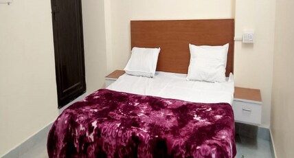 SHREE JYOTI RESIDENCY Room Type - Superior Double Room SHREE JYOTI RESIDENCY Room Type - Superior Double Room