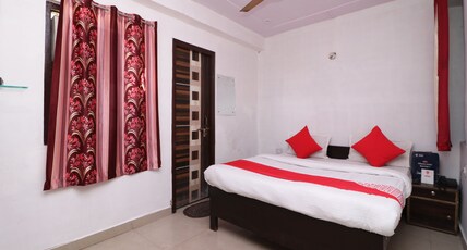 Hotel Four Season Inn Room Type - Saver Double