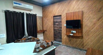 Hotel Sourabh Palace Room Type - Premium Exclusive A.C Room