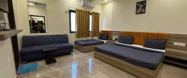 Hotel Shiv Inn By T And M Hotels