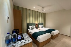 ESQUIRE HOTEL NEAR Bandra Kurla Complex