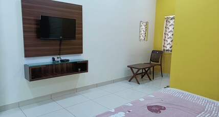 Elysian Hotel & Resort Room Type - Deluxe Room