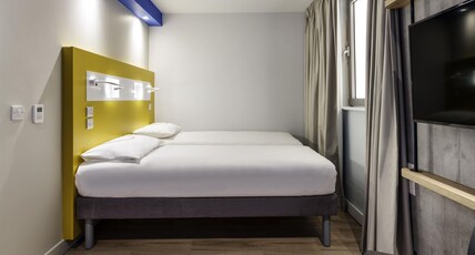 ibis budget Swindon Room Type - Twin Room - No View Window