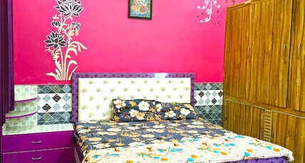 Vraja kishori sewa dham stays Room Type - Bedroom 106