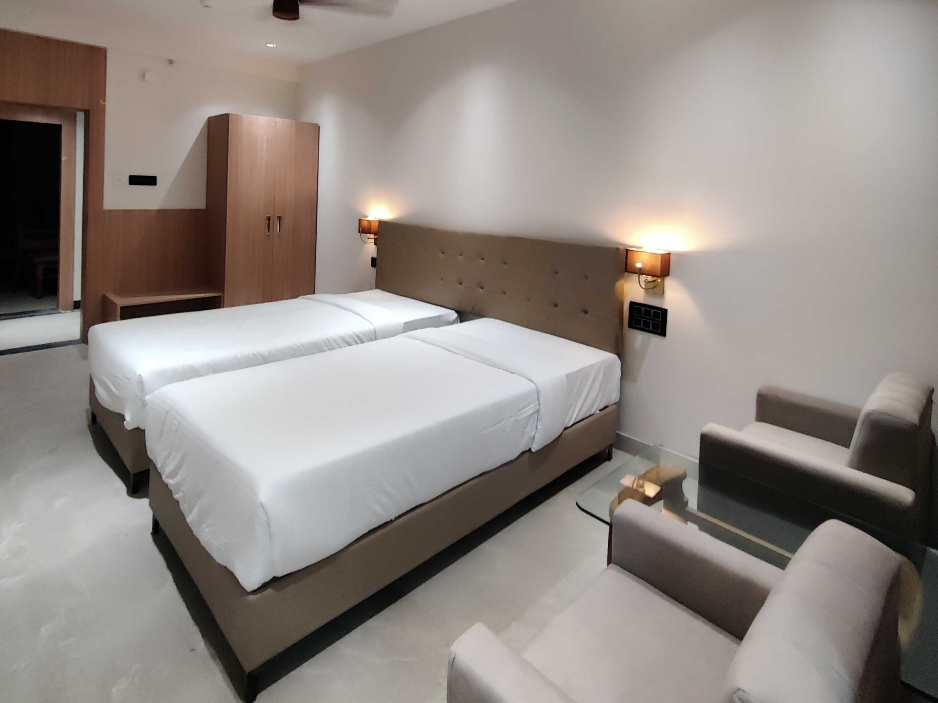 Palette Hotel and Resort Pandharpur Bus Terminal - Tap to explore photos