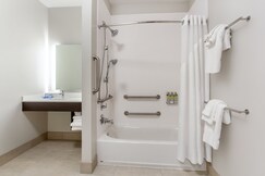 Holiday Inn Express & Suites - Ottawa, an IHG Hotel