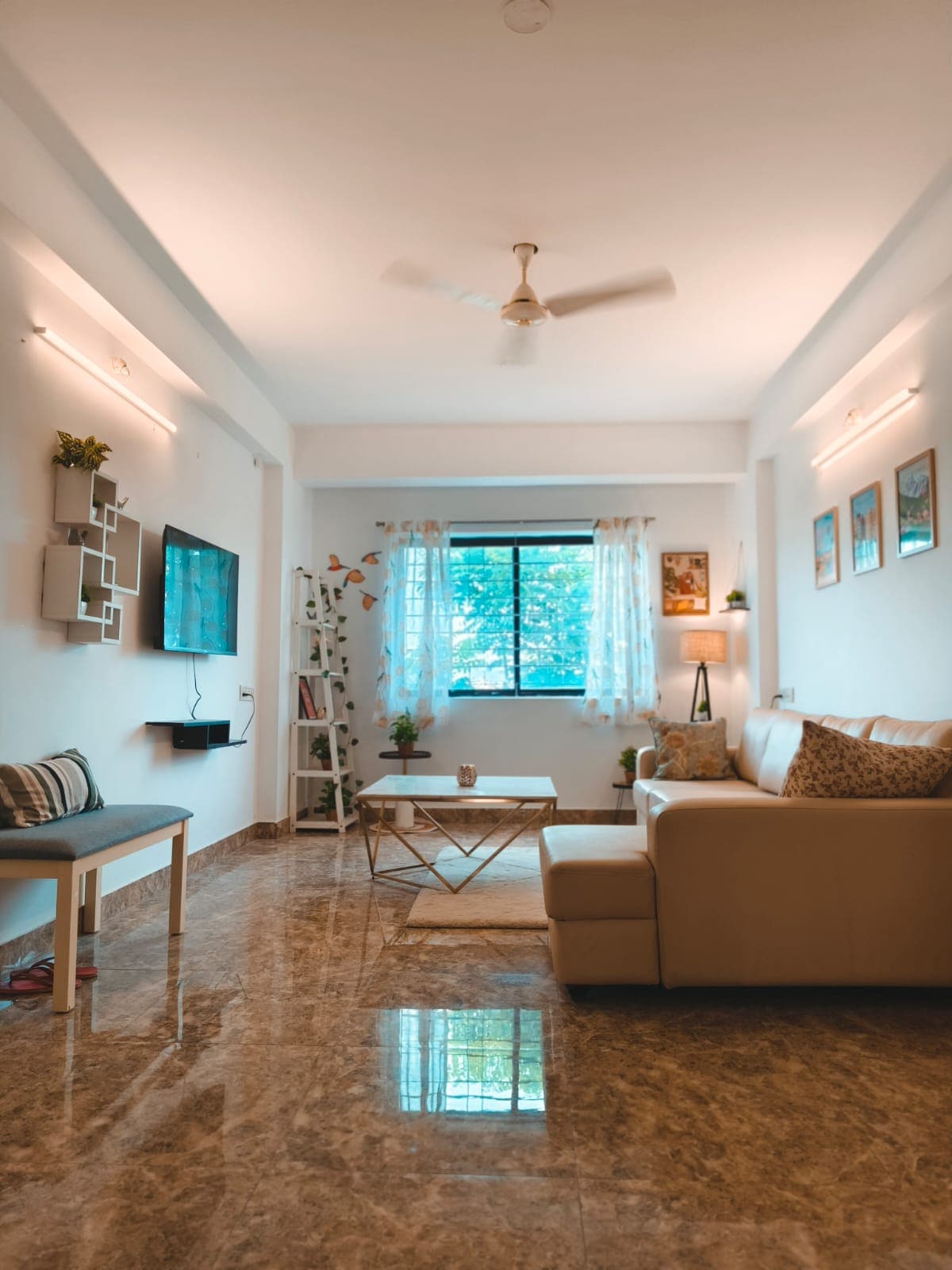 Urban Rose - Luxurious Lakefront AC 3 BHK - Tap to explore photos