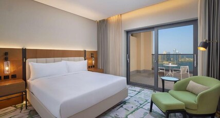 DoubleTree by Hilton Sharjah Waterfront Hotel & Residences Room Type - KING DLX RM W SOFA BED VW