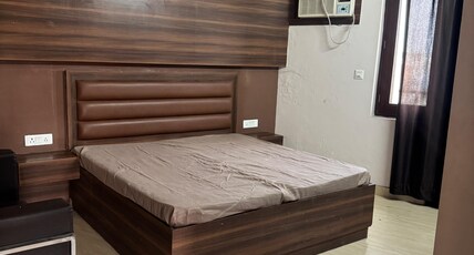 Pari Celebration Room Type - Deluxe Room King Bed