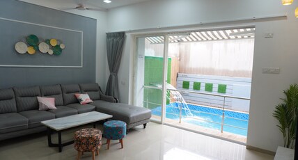 Taj Classic Villa Lonavala - Heated Pool Room Type - Taj Classic Villa Lonavala - Heated Pool
