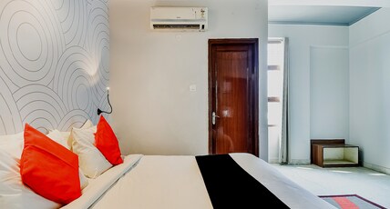 Collection O Hotel Urban Stays Room Type - Classic
