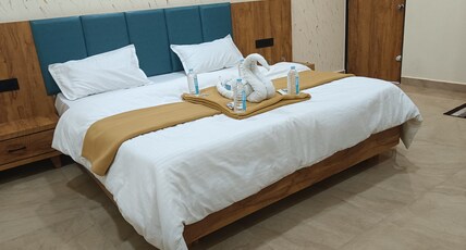 Hari Palace - Near Shree Dwarkadhish Temple Room Type - DELUXE ROOM