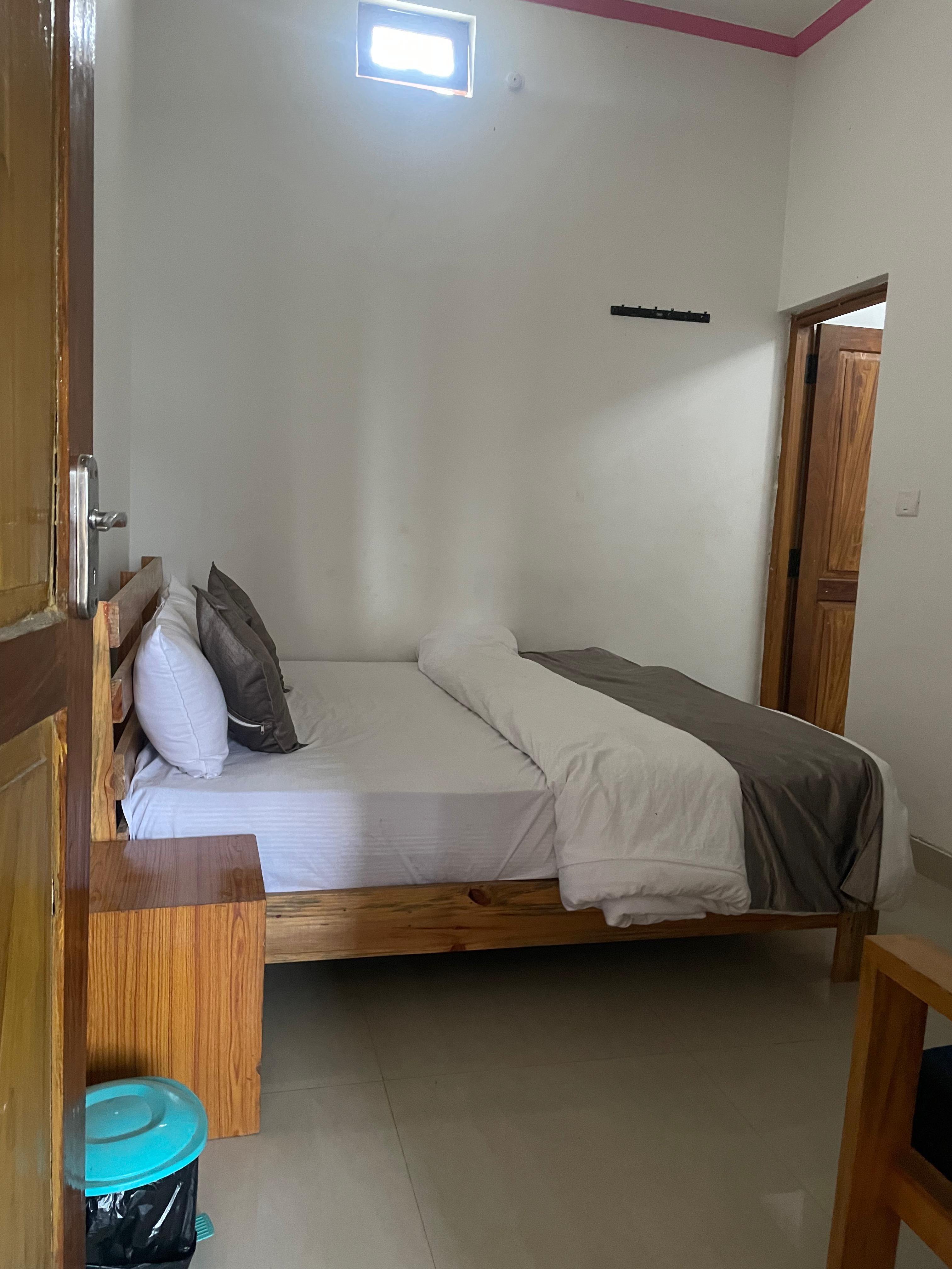 Amity Guest House - Tap to explore photos